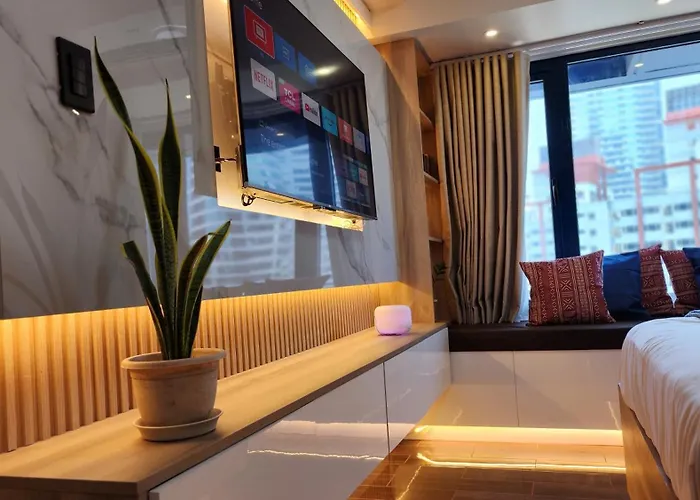 Air Makati Sophisticated Living 300 Mbps Apartment Manila